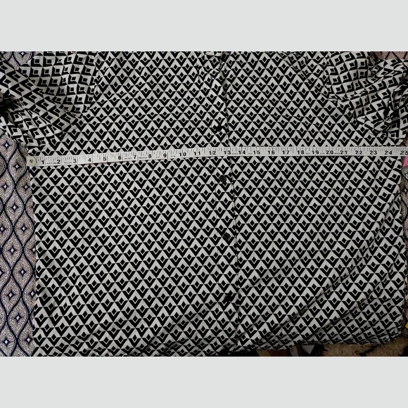 Black & White Designed Shirt - Picture 7 of 7